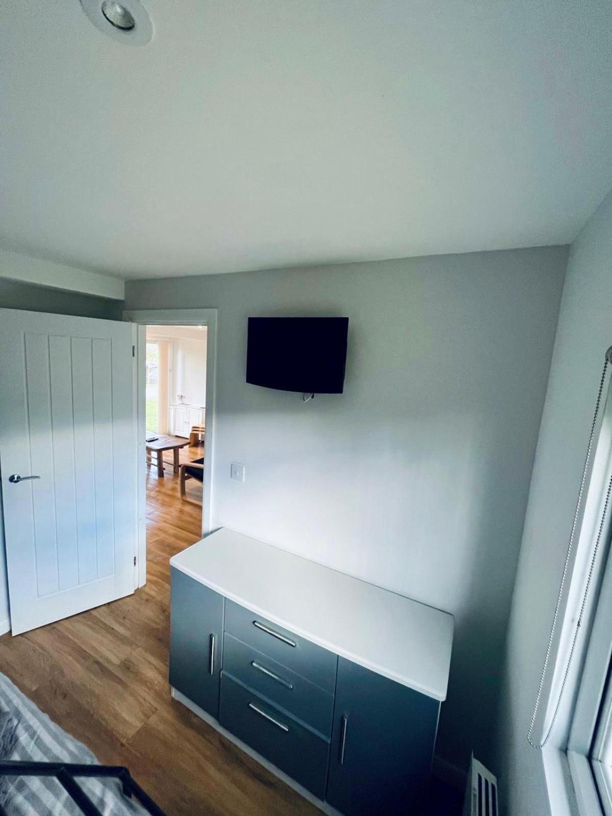 Cozy Snowdonia Chalet เคอร์นาวอน ภายนอก รูปภาพ